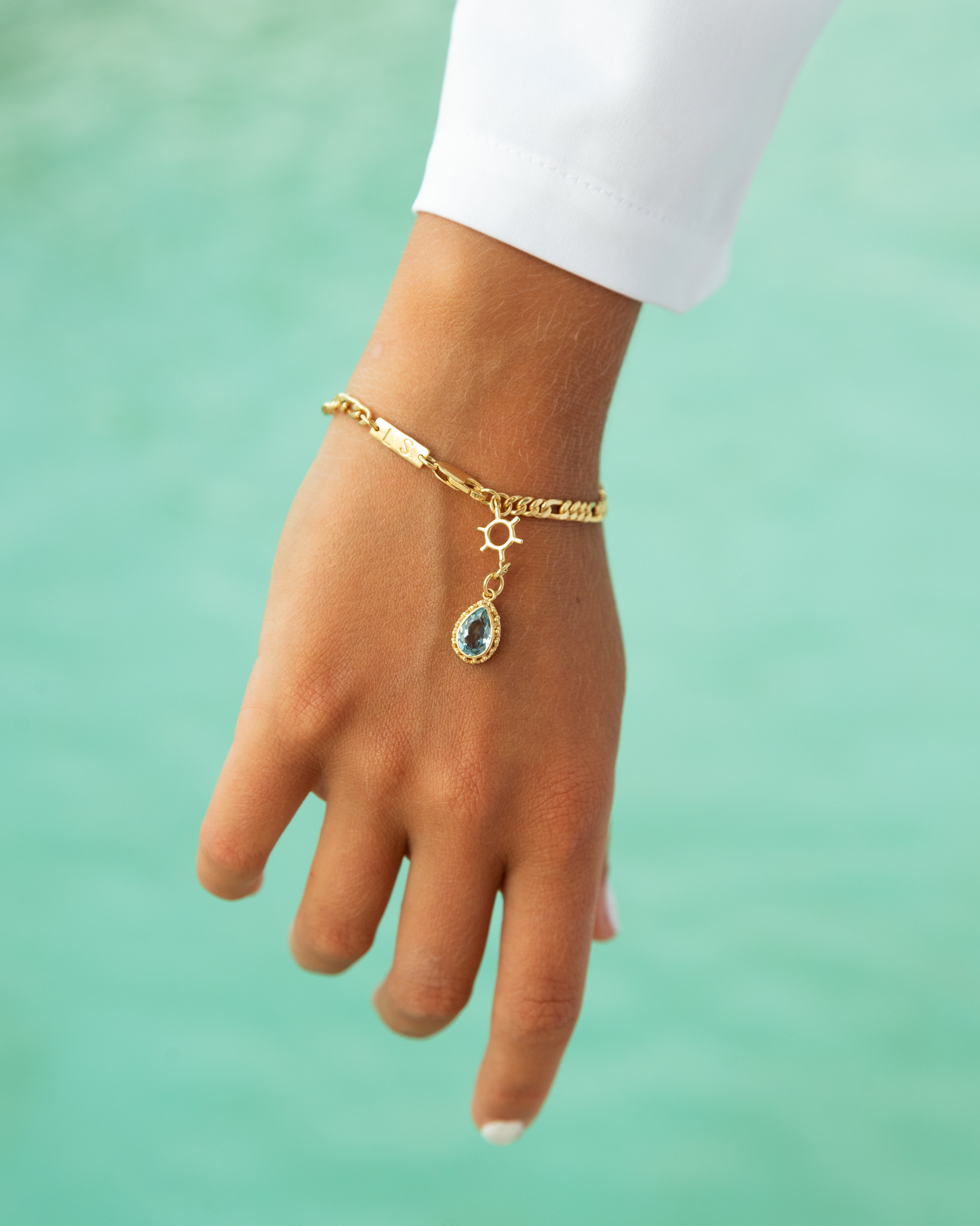 Adore Me Gold